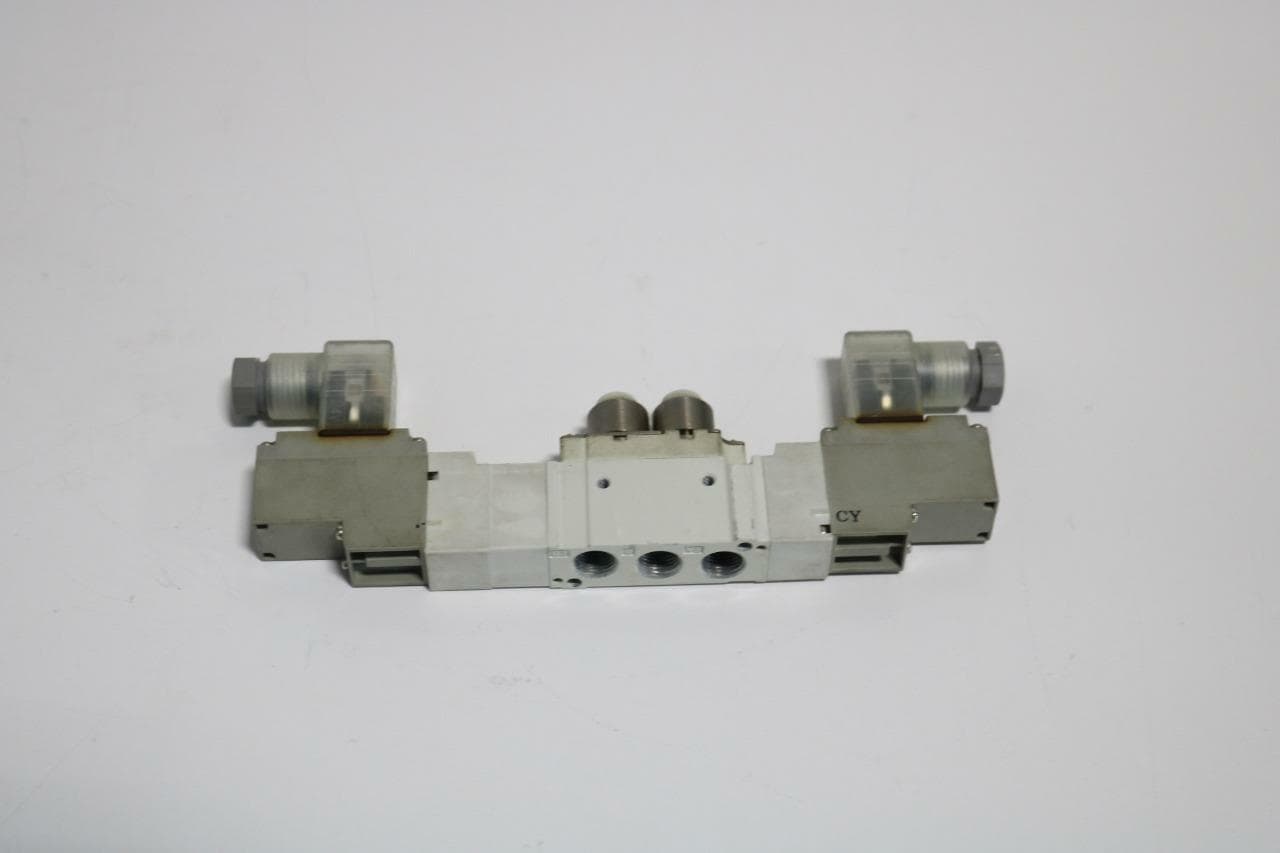 SMC SY5420-5DZ-C6 Solenoid Valve, 24V DC, Rubber Seal