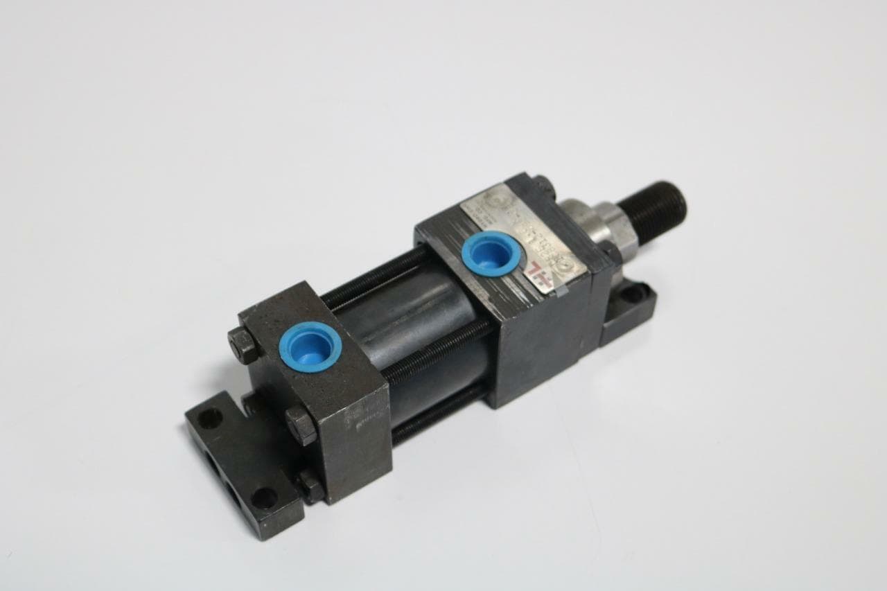Hydro-Line MFG Co. LR2E 1.5 x .5 DBL Acting Hydraulic Cylinder