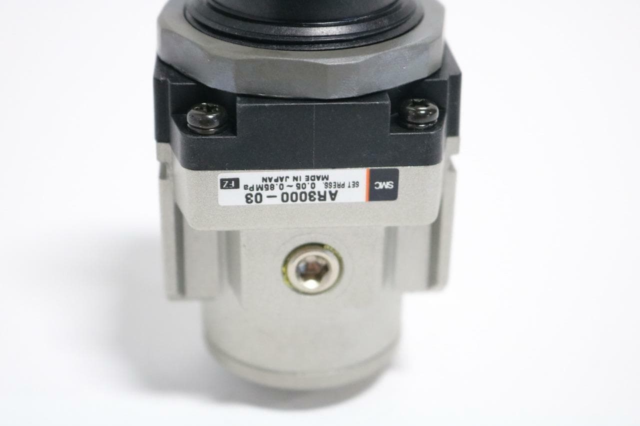 SMC AR3000-03 Pneumatic Regulator
