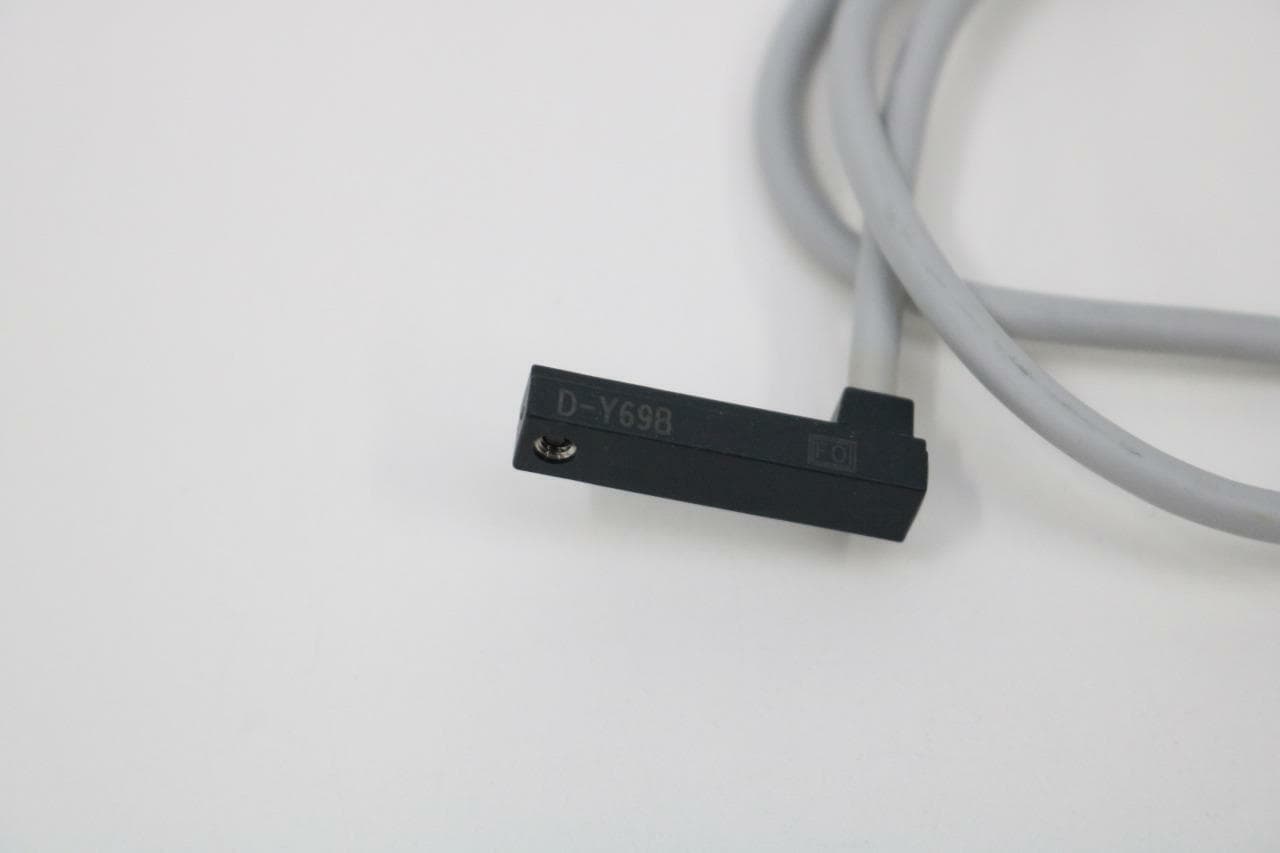 SMC D-Y69B Reed Switch, 0.5 m