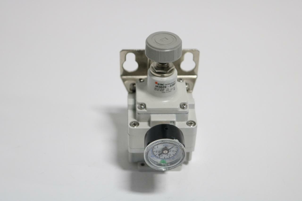 SMC IR3020-03BP Precision Pneumatic Regulator