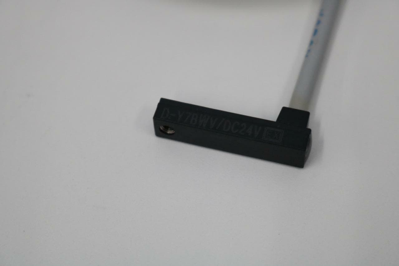 SMC D-Y7BWV Reed Switch, 0.5 m