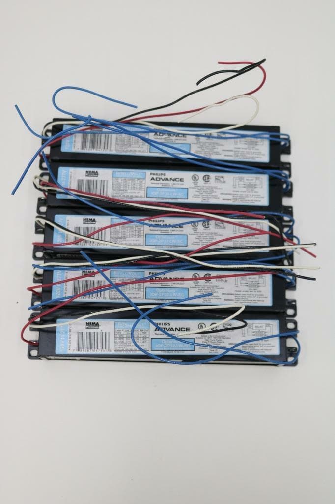 Philips IOP-2P32-LW-SC Lot of 5 Centium IntelliVolt Advance Electric Ballasts