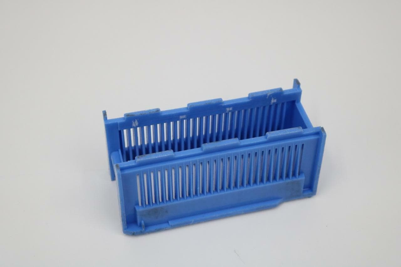 Fluoroware Inc A102 25 Slot 2" Wafer Carrier Blue