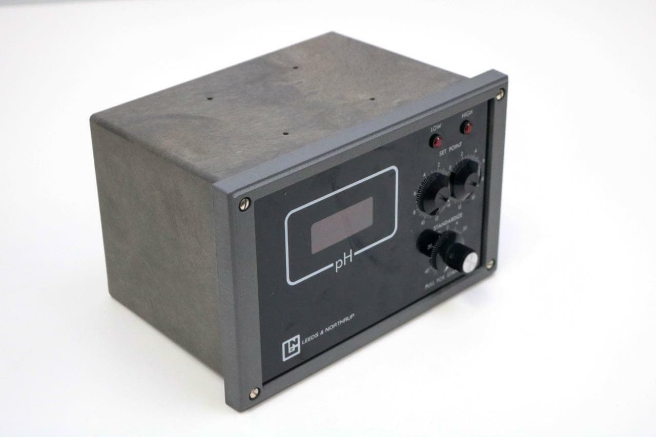 Leeds & Northrup 7076-3 pH Scanner