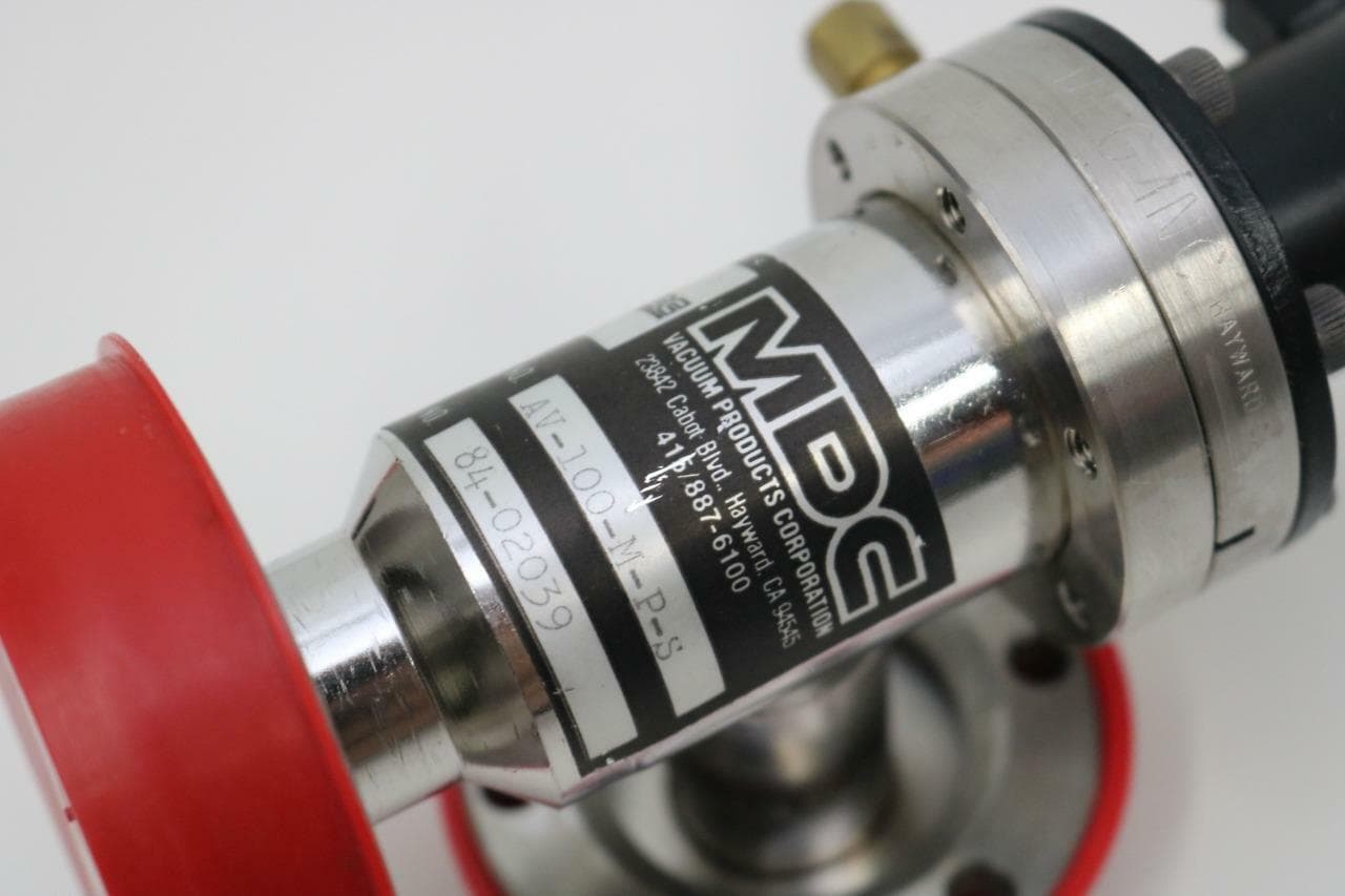 MDC AV-100-M-P-S Vacuum Pneumatic Right Angle Vacuum Valve, 2-3/4" Conflat