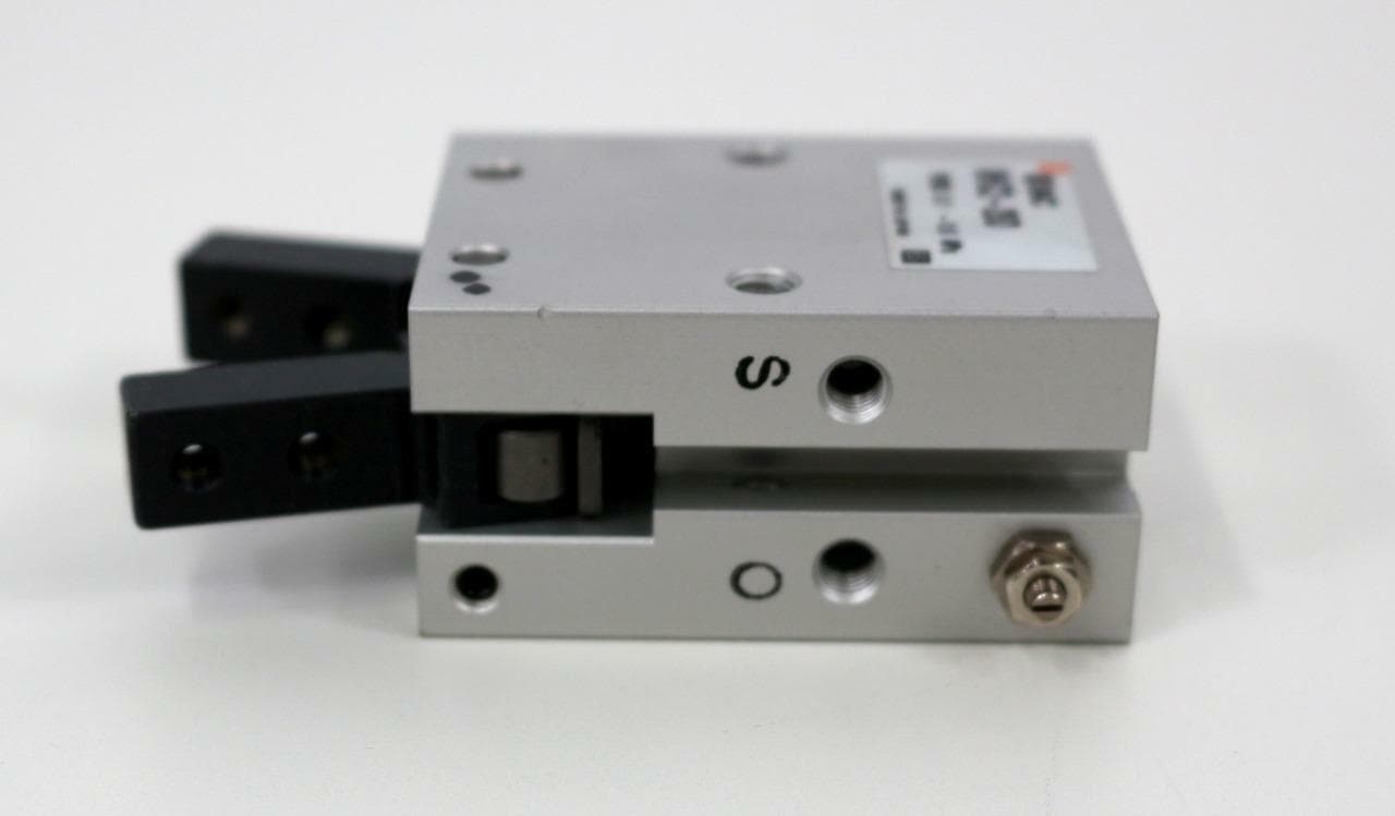 SMC MHC2-20D Angular Style Air Gripper