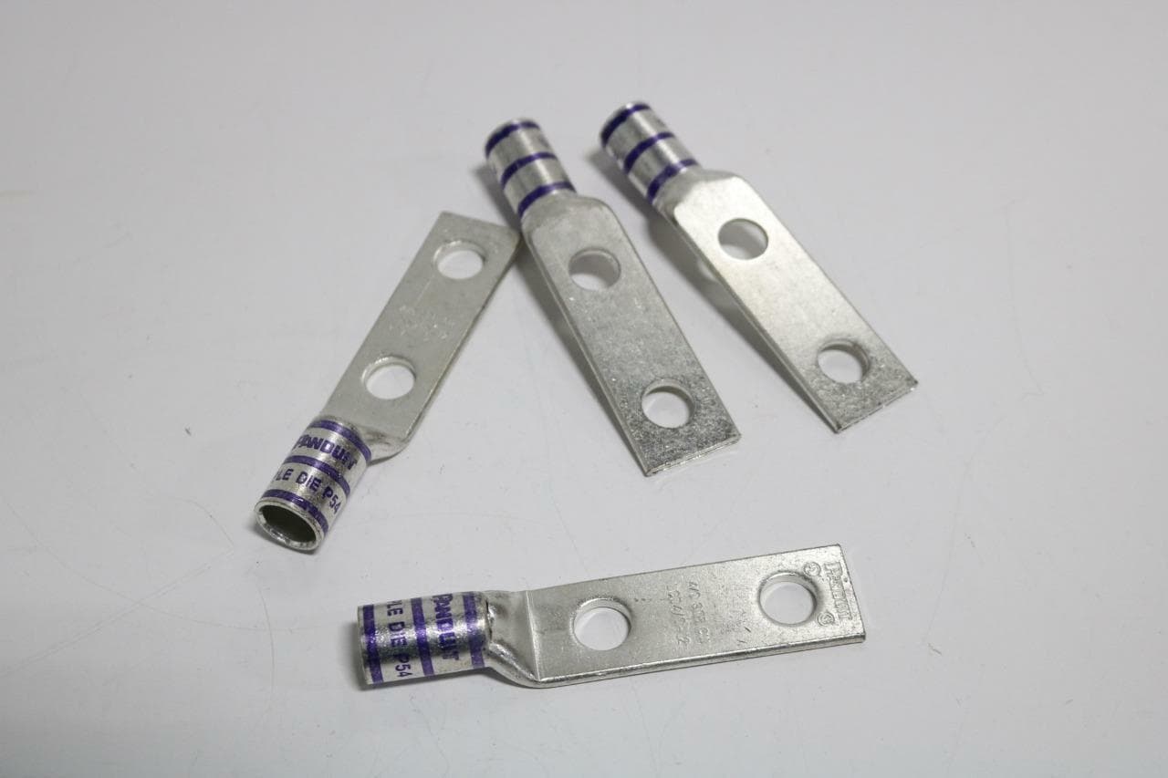 Panduit LCD4/0-12-X Lot of 4 4/0 Copper Lugs, w/ 2- 1/2" Stud Holes