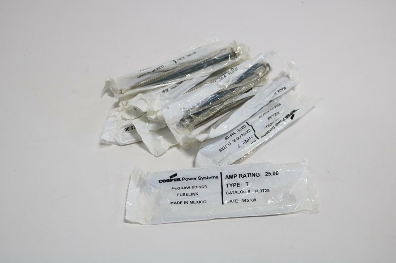 Cooper FL3T25 Lot of 11 Type T 25 Amp Fuse Links