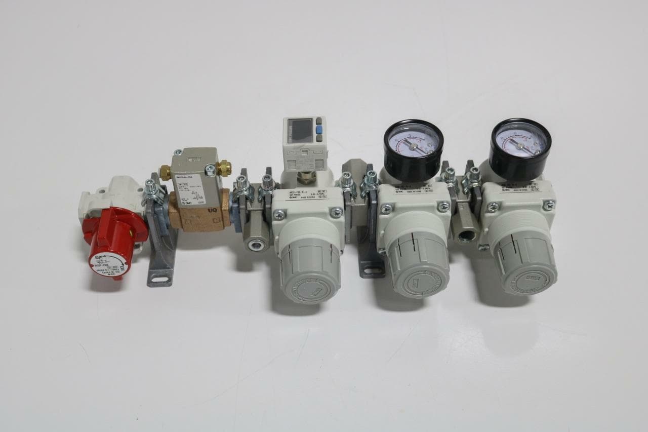 SMC AR30-F03-N-A, ISE30A-01-F, VNB104A, VHS30-F03B 3 Regulator Assembly