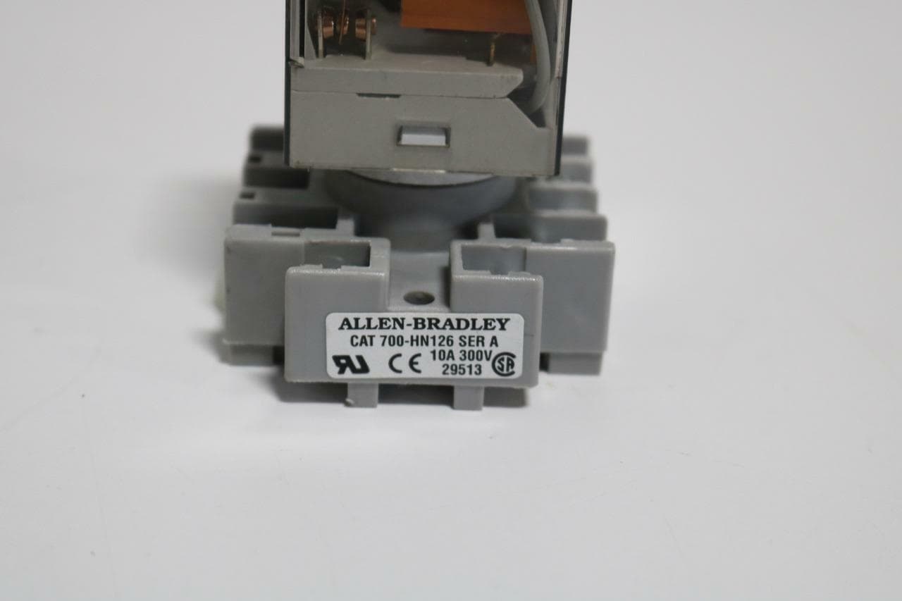 Allen-Bradley 700-HA33A1, 700-HN126 Ser A Allen Bradley Relay