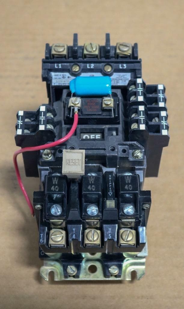 Allen-Bradley 509-AOD Size 0 Full Voltage Starter, w/3-596-AB Aux Contacts, 3 w