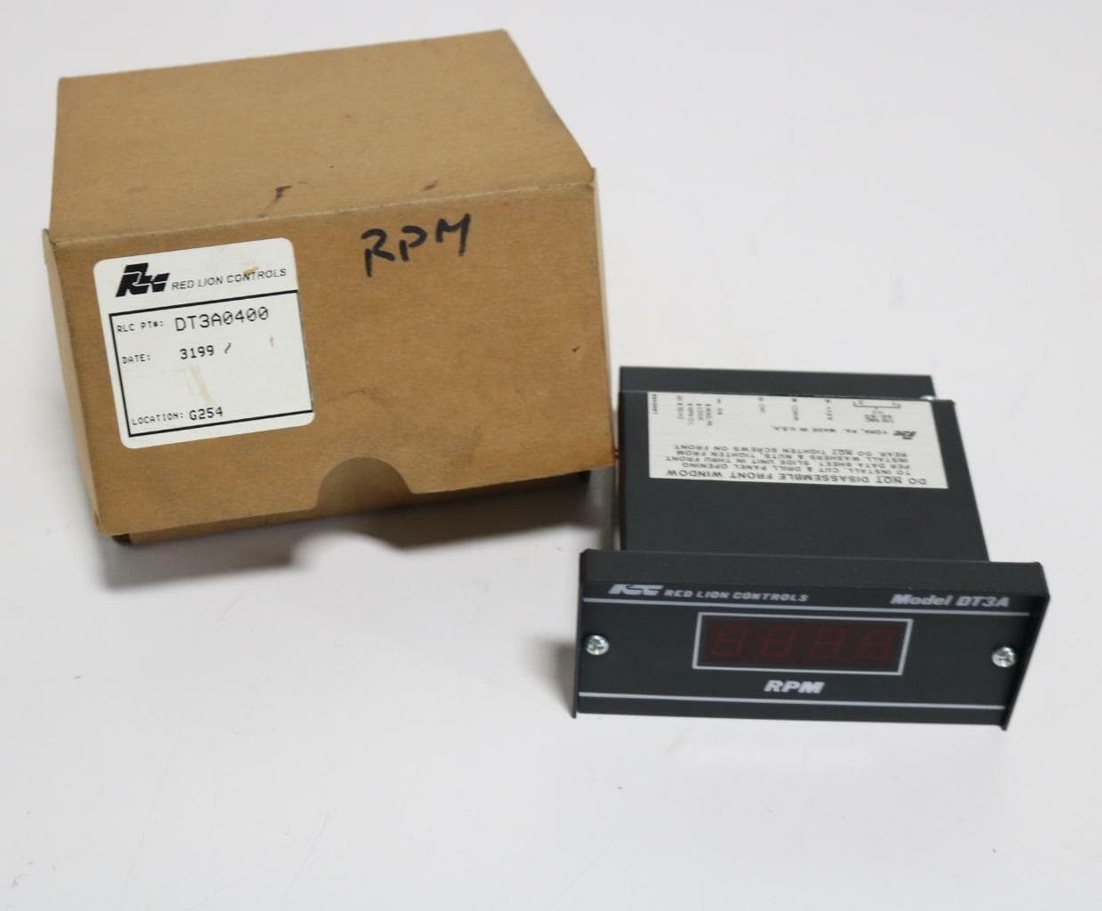 Red Lion Controls DT3A0400 Red Lion RPM Indicator