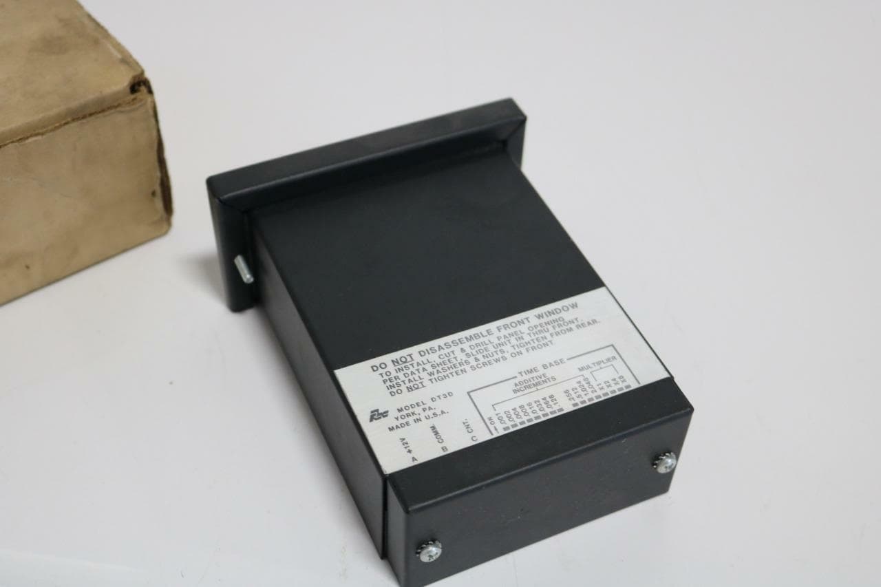 Red Lion Controls DT3D0500 Red Lion Rate Indicator