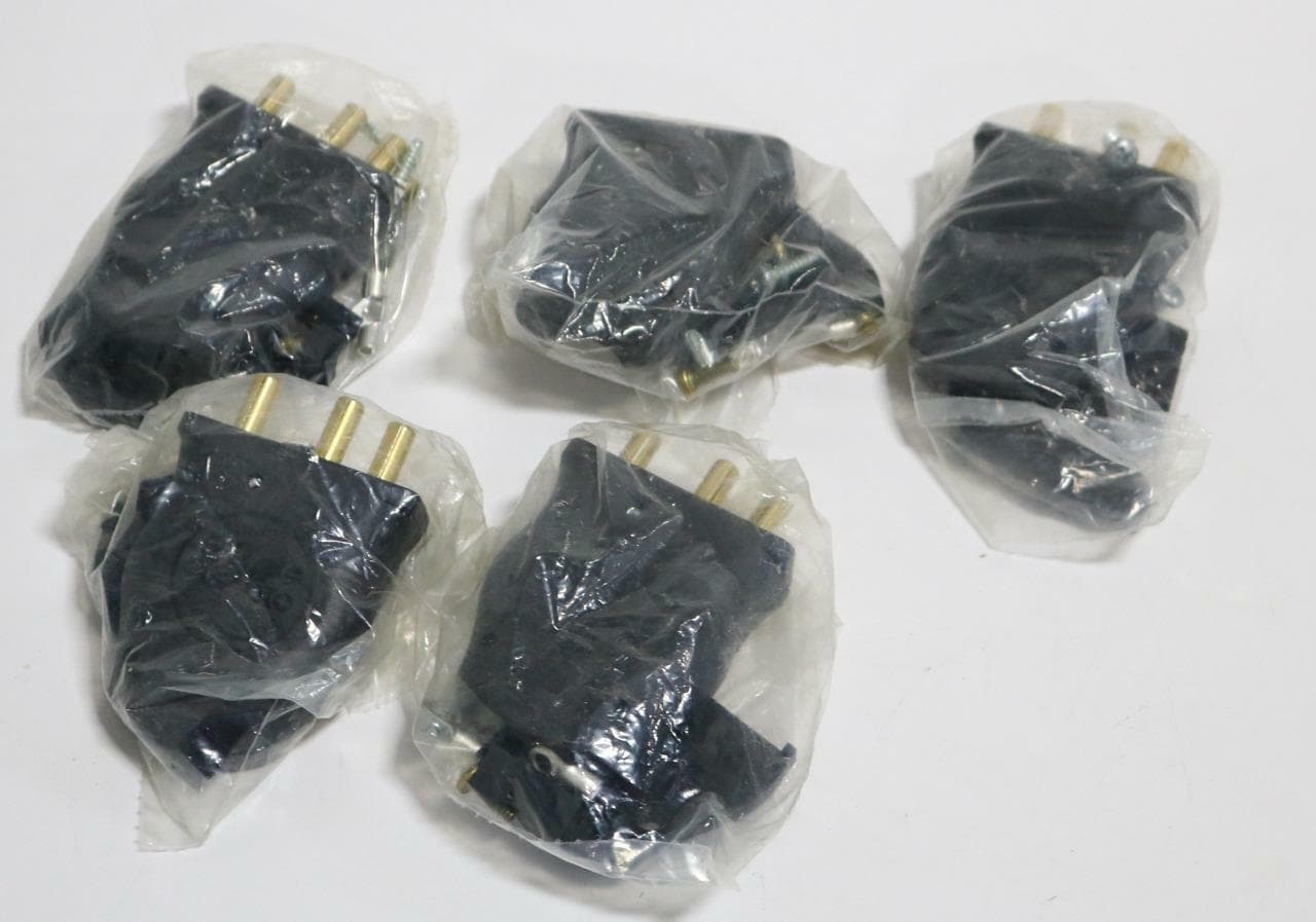 Union Connector 20-2P & GM,20-2P & GF Stage Connectors, 4 Male and 1 Female