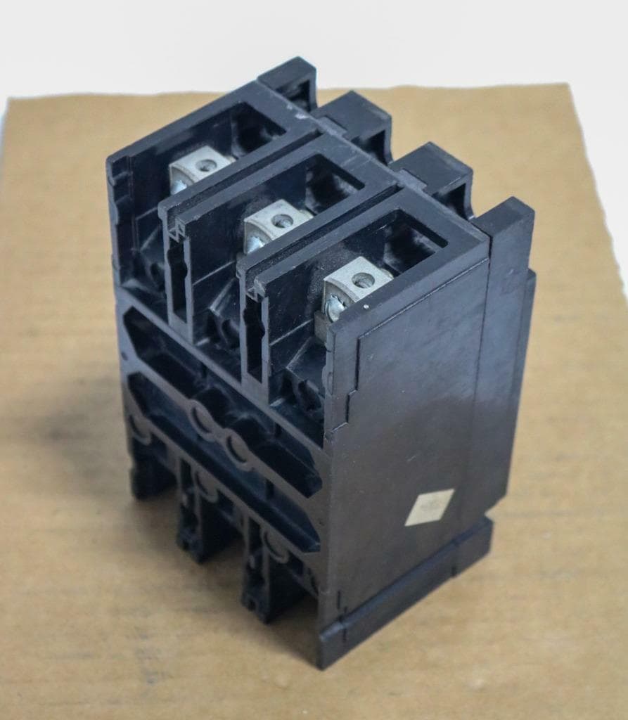Eaton/Cutler-Hammer FS340015A Circuit Breaker, 480 VAC, 15 Amp, 3 Pole