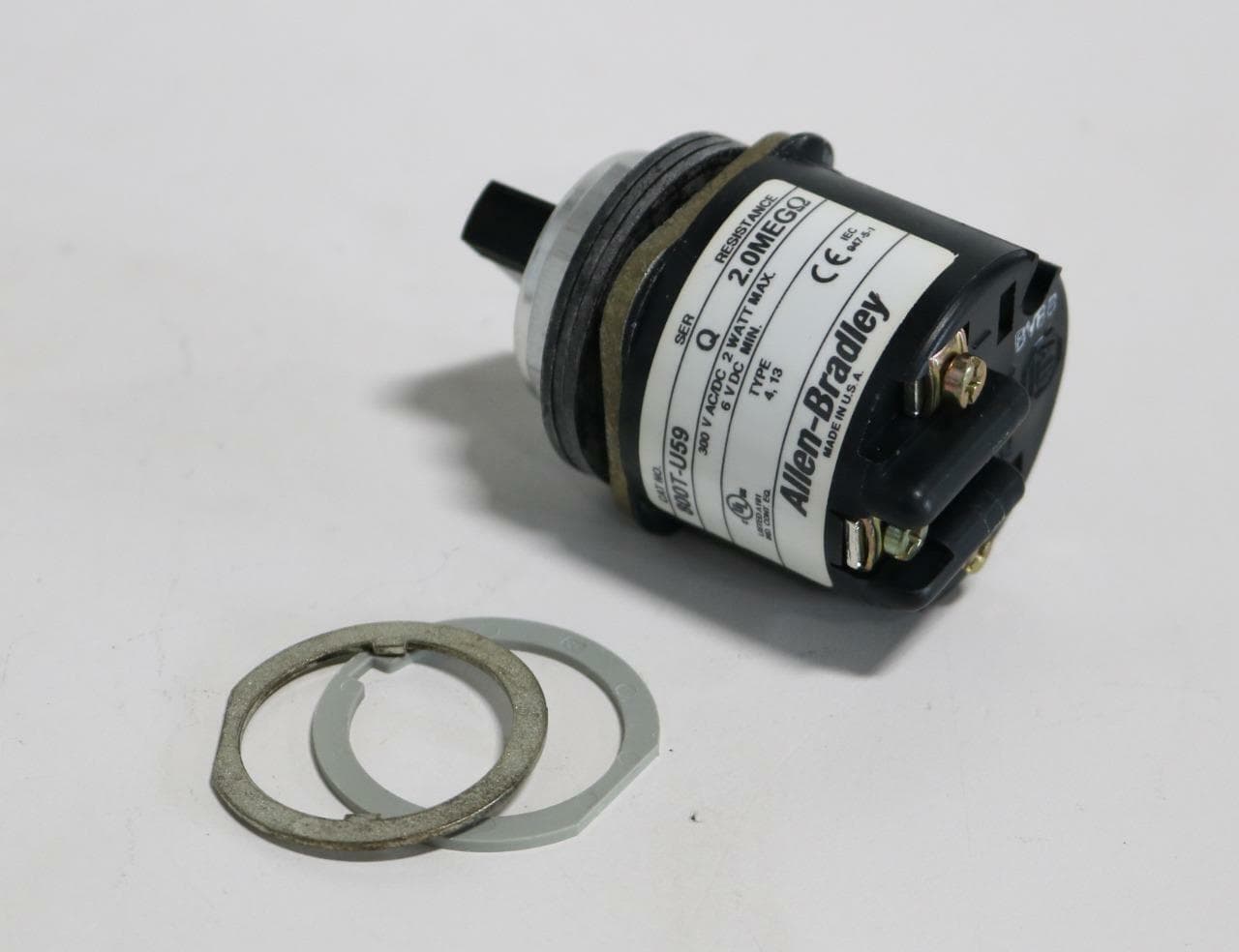 Allen-Bradley 800T-U59 Potentiometer, 2.0 Megohms