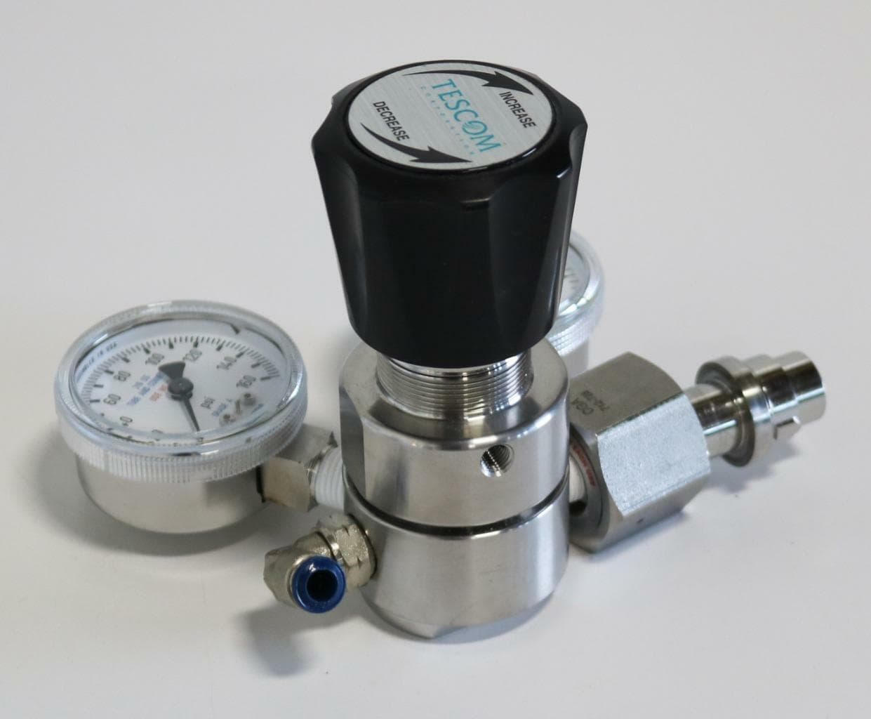 Tescom 44-2262-24 Argon Regulator, Max Input:2500PSI, Max Output:100 PSI, CGA 71