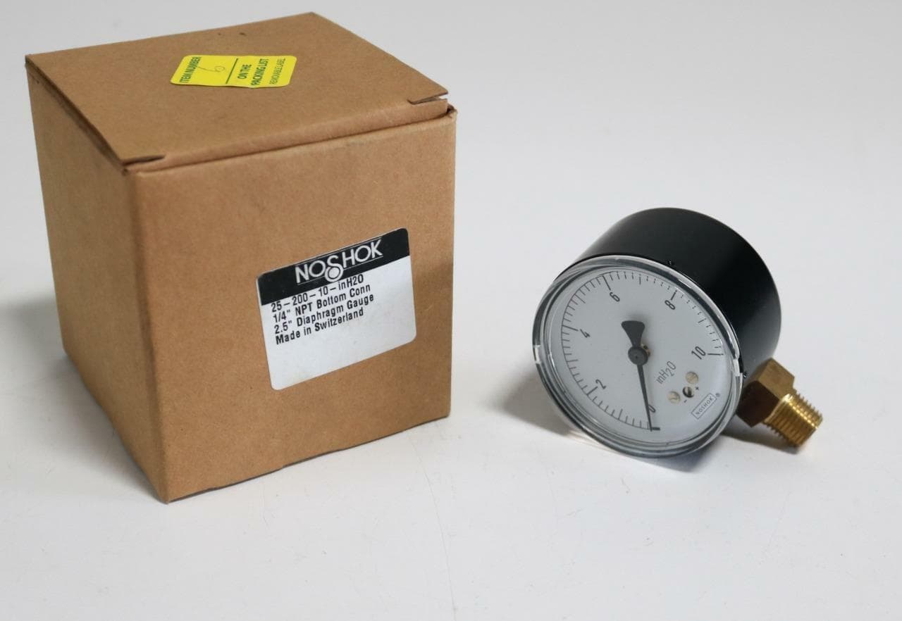 Noshok 25-200-10InH2O 0-10 InH2O, 14"NPT Bottom Connect Diaphragm Gauge