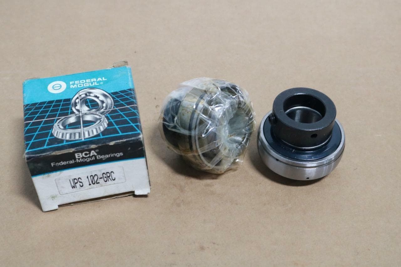 Federal Mogal WPS 102-GRC Lot of 2 Bearings w/Collar