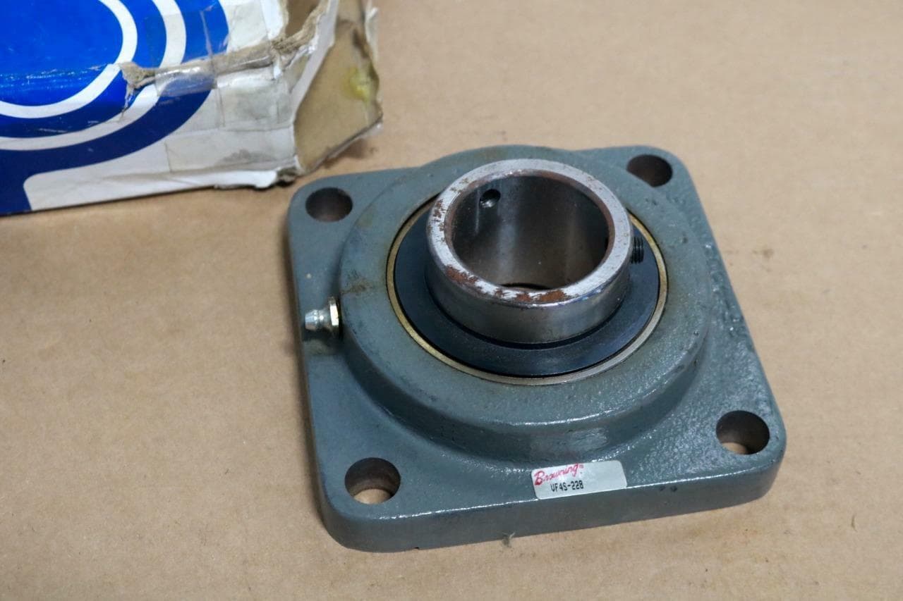 Browning Bearing VF4S-228 Bearing, 4 Bolt Flange 1 3/4"