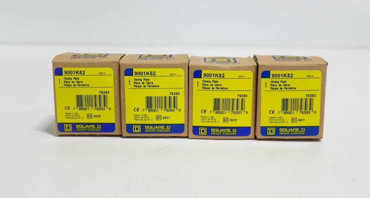 Square D 9001K52 Lot of 4 30mm Plastic Blanking Plugs, Chrome Finish