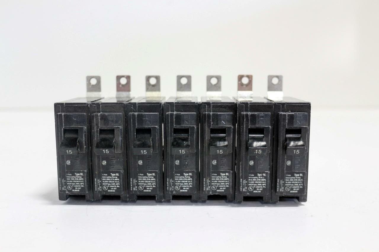 Siemens B115 Bolt on Circuit Breaker, 15Amp