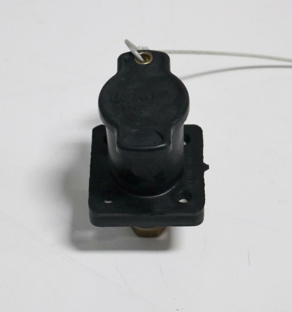 Leviton 16R24-U Black Cam-Type Panel Mount Receptacle w/Cap, 600V, 400A