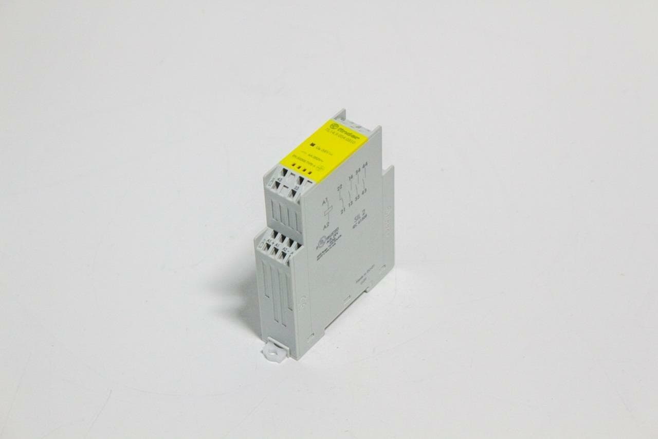 Finder 7S.14.9.024.0310 Safety Relay, 24VDC, 6A 250VAC