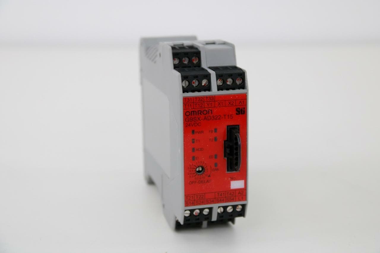 Omron G9SX-AD322-T15-RT Flexible Safety Unit