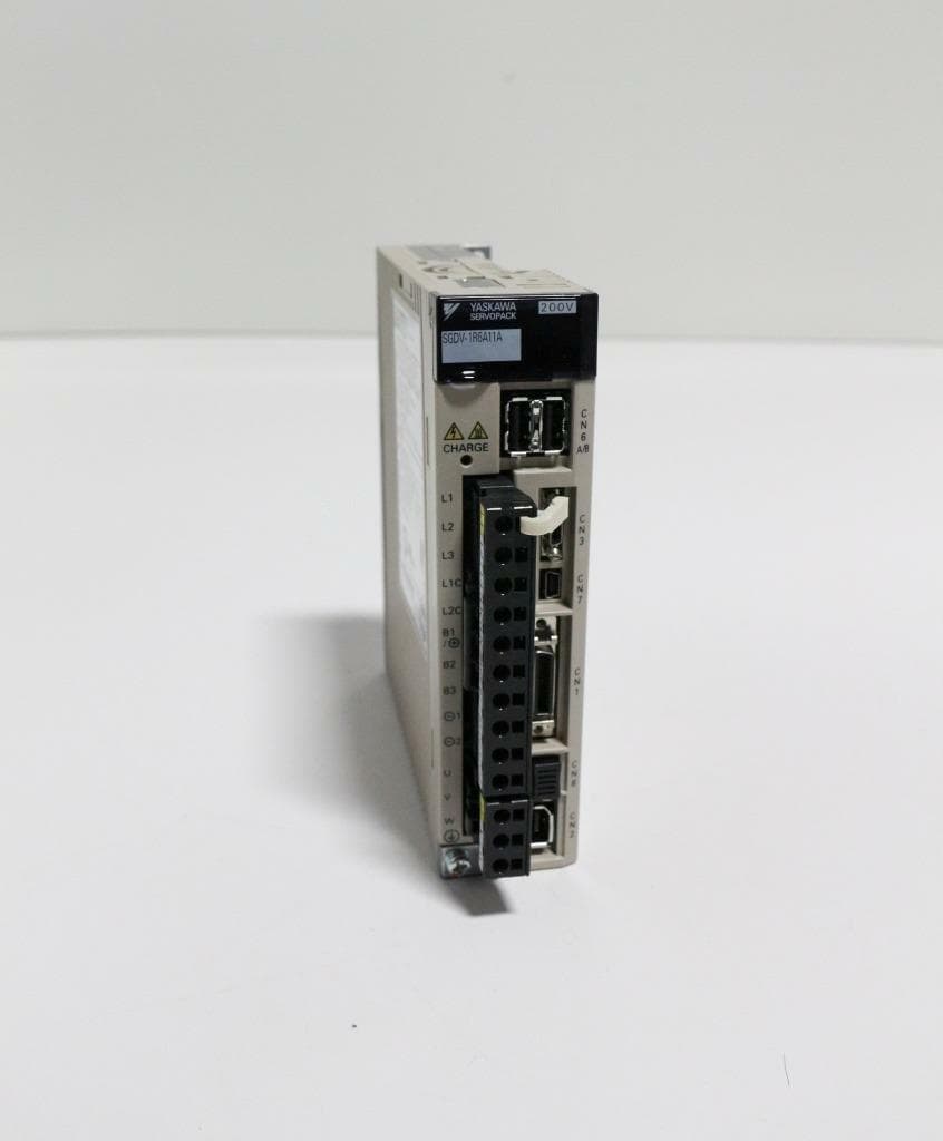 Yaskawa SGDV-1R6A11A Servopack AC Servo Drive