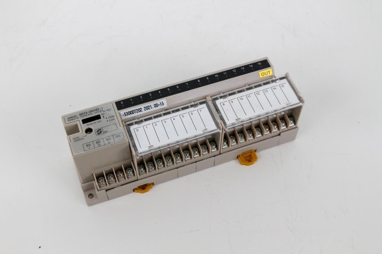 Omron SRT2-OD16T-1 Remote Terminal Module, 16 Outputs, 3-Tier Block, PNP, 24VDC