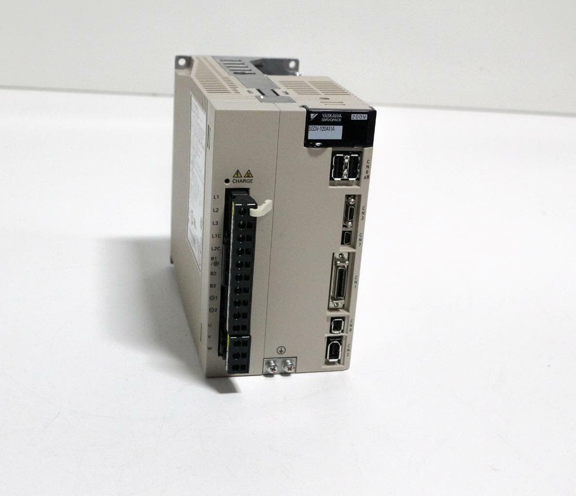 Yaskawa SGDV-120A11A Servopack AC Servo Drive