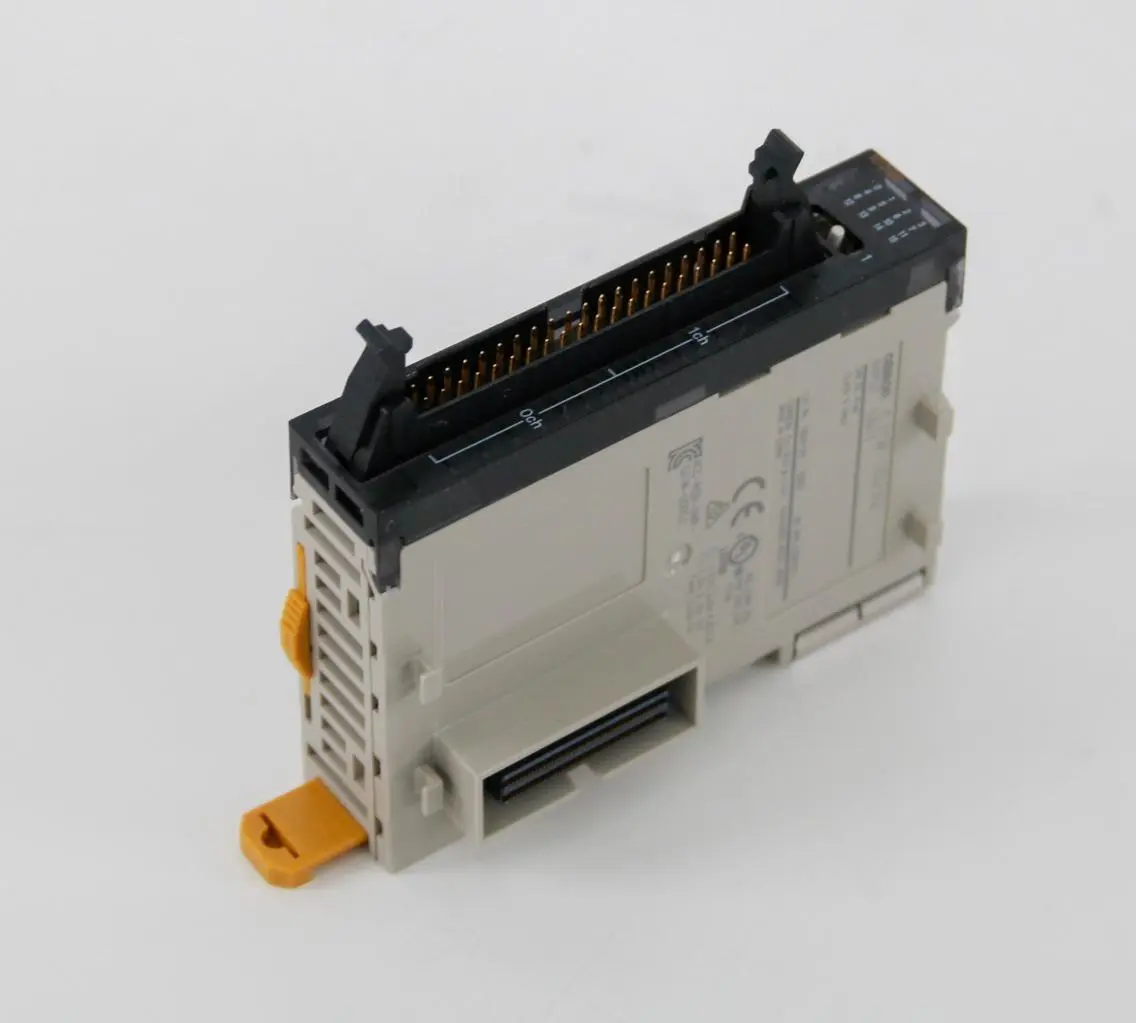 Omron CJ1W-ID232 Digital Input Unit, 32 x 24VDC Inputs, MIL40 Connector