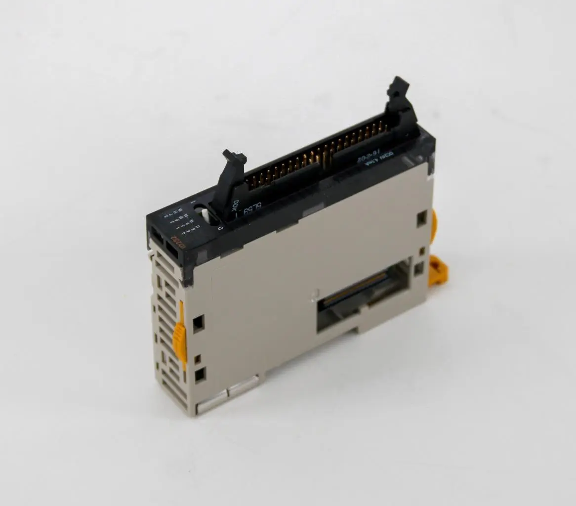 Omron CJ1W-ID232 Digital Input Unit, 32 x 24VDC Inputs, MIL40 Connector