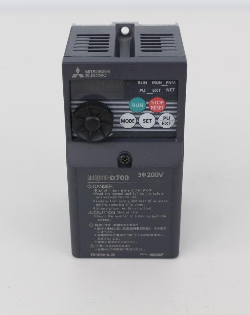 Mitsubishi Electric FR-D720-0.2K Freqrol-D700 Inverter Drive 3PH 200-240 VAC