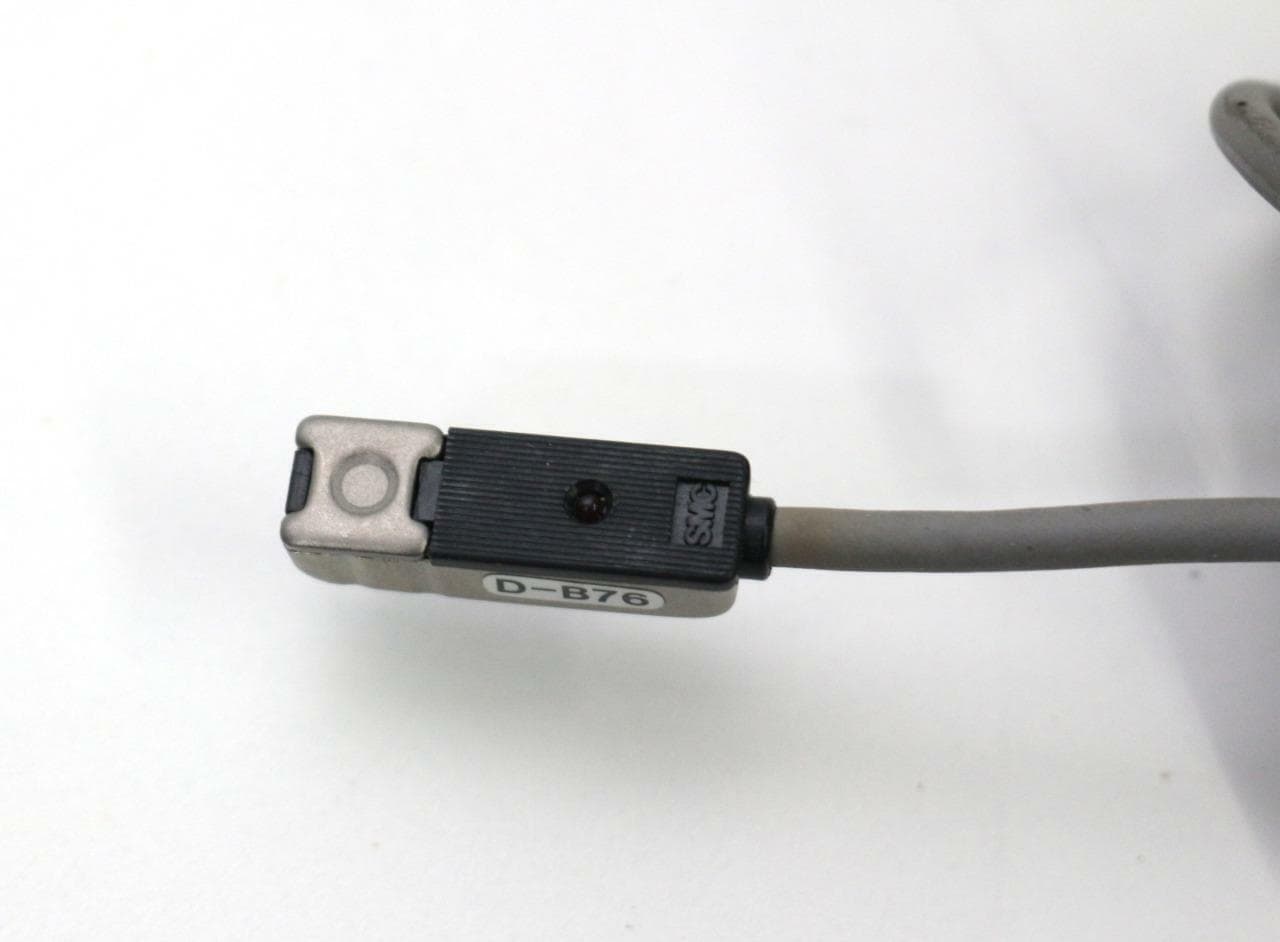 SMC D-B76 SMC Reed Switch