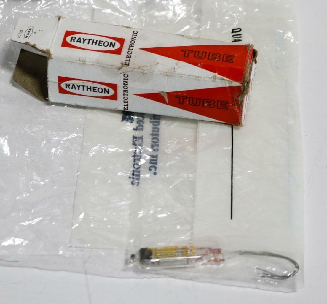 Raytheon CK5886 Electron Vacuum Tube