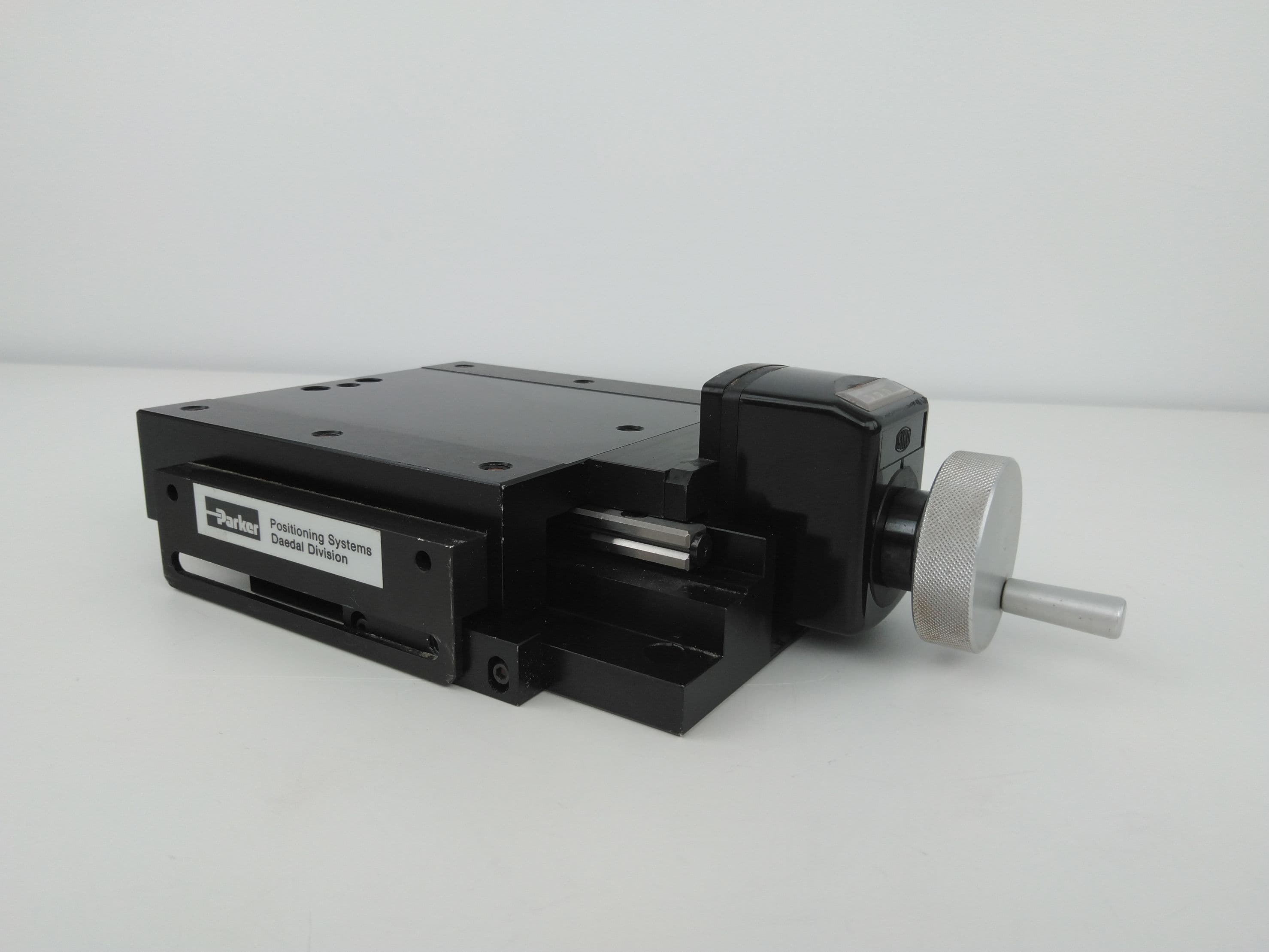 Parker Daedal Inc. CP4965-04 Linear Stage 2" Travel w/ Digital Readout