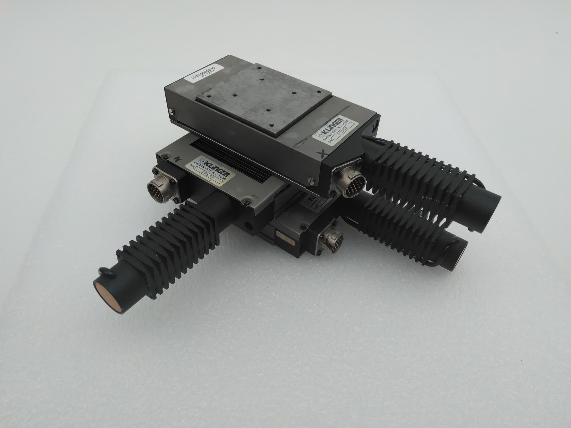Klinger/Newport UT100, UE 30 PP X-Y-Z Linear Stage