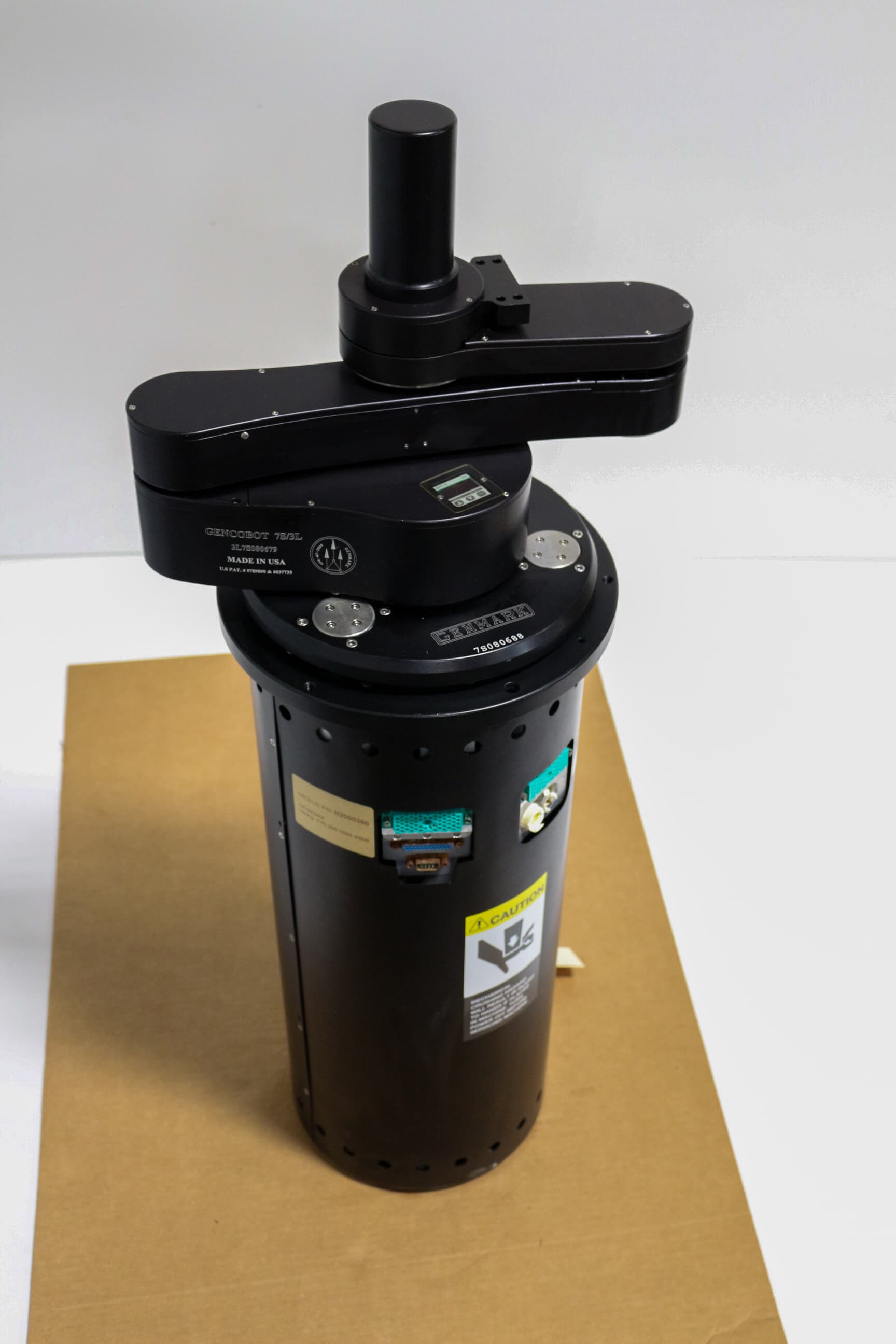 Genmark Gencobot 7S/3L Wafer Robot