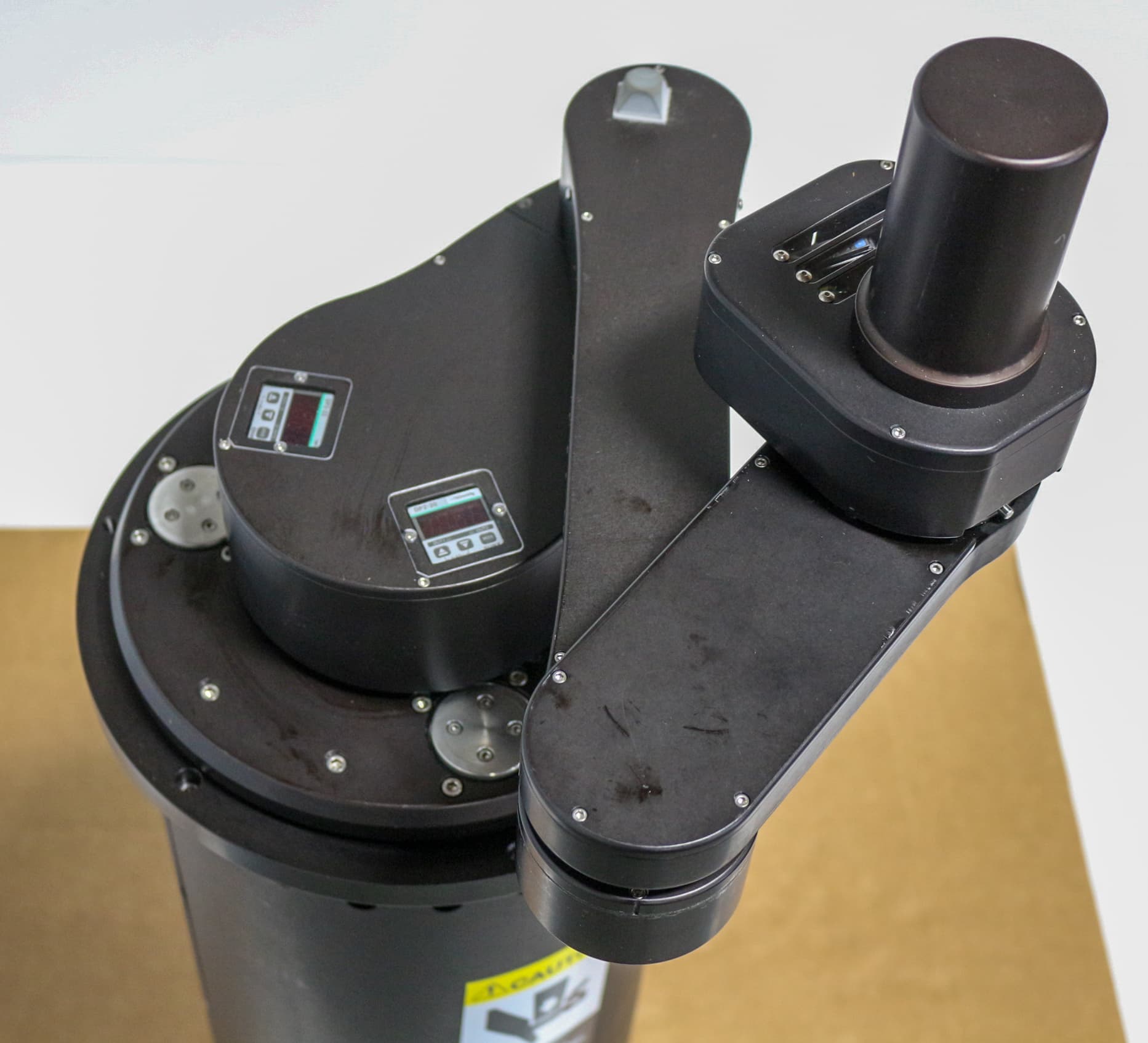 Genmark Gencobot 7S/3L Wafer Robot