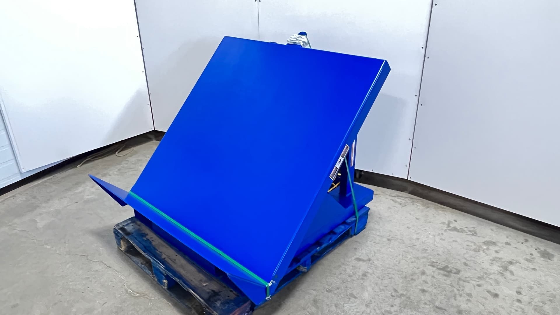 Vestil EM1-200-4848-2 Hydraulic Tilt Table