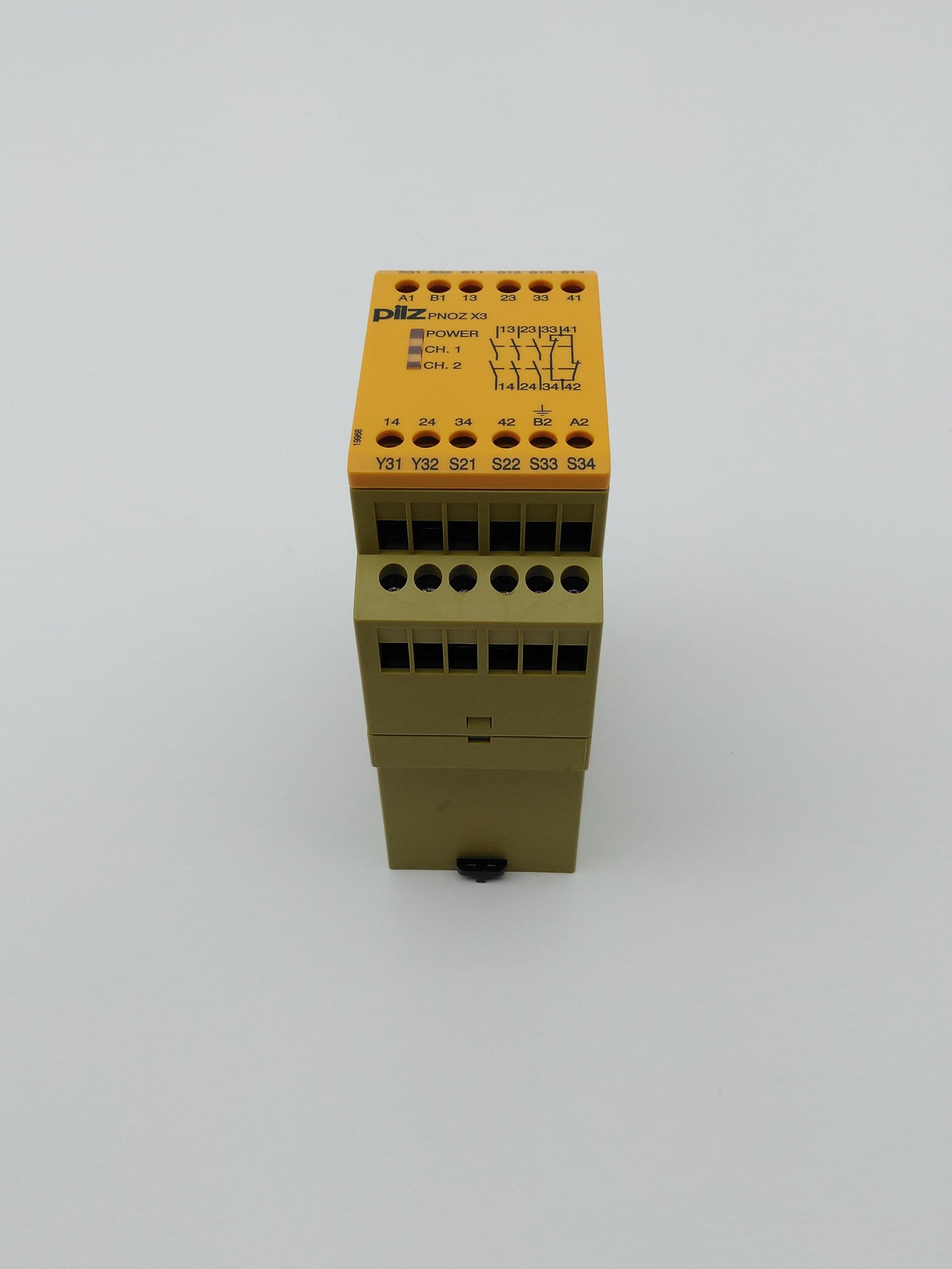 Pilz PNOZ X3, 774316 Safety Relay