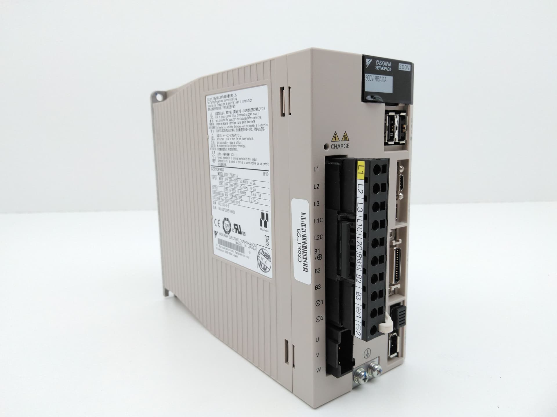 Yaskawa SGDV-7R6A11A Servopack AC Servo Drive