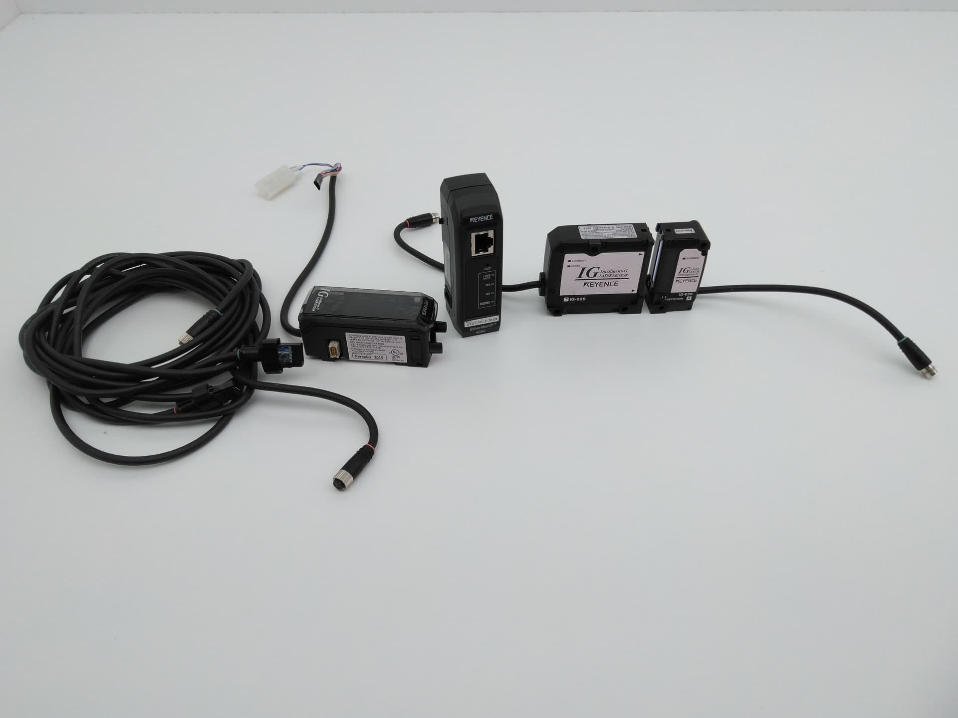 Keyence IG-028 Multi Purpose CDD Laser Micrometer, IG-028T, IG-028R, IG-1000