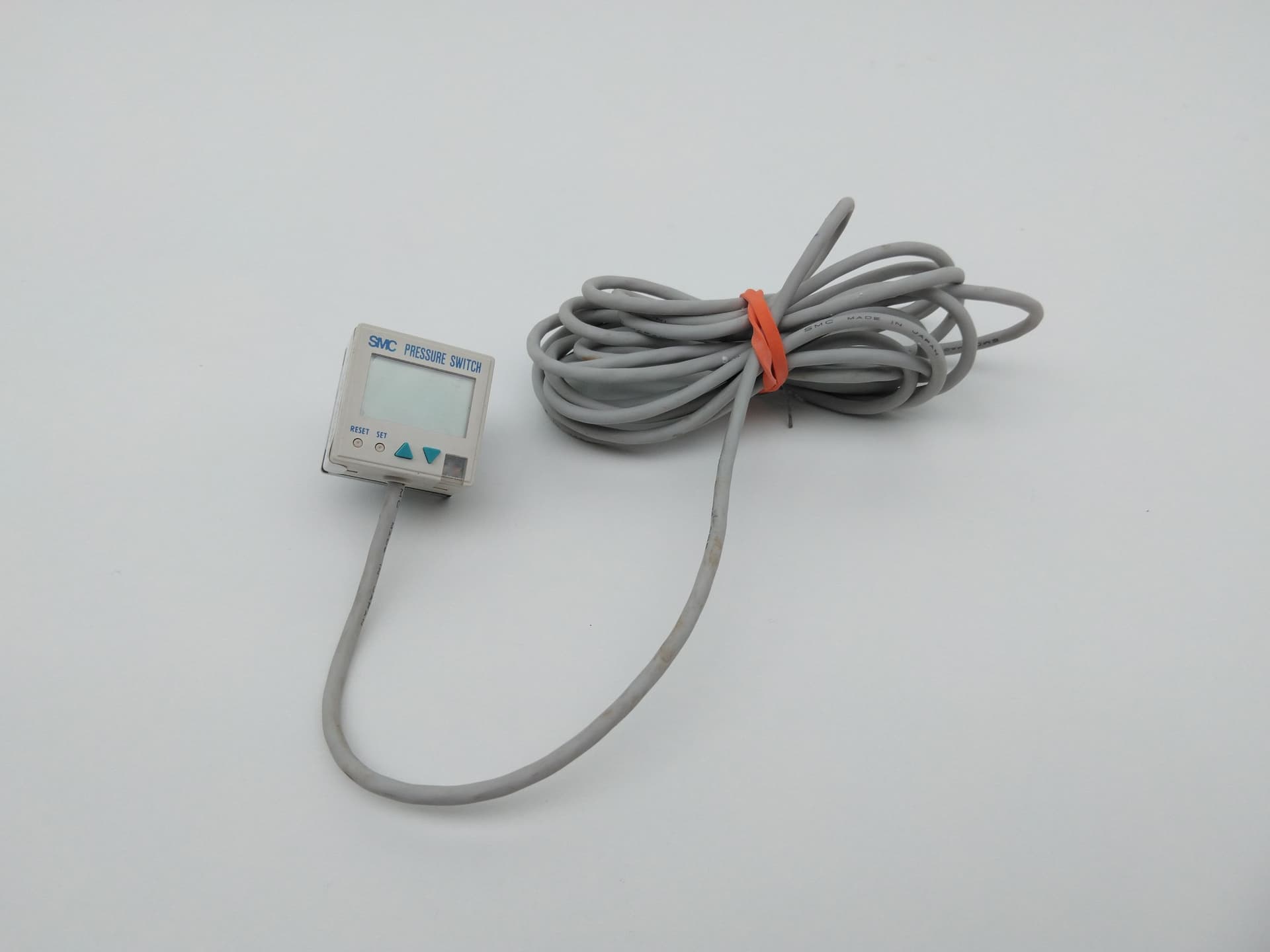 SMC ZSE4-01-25 Pressure Switch