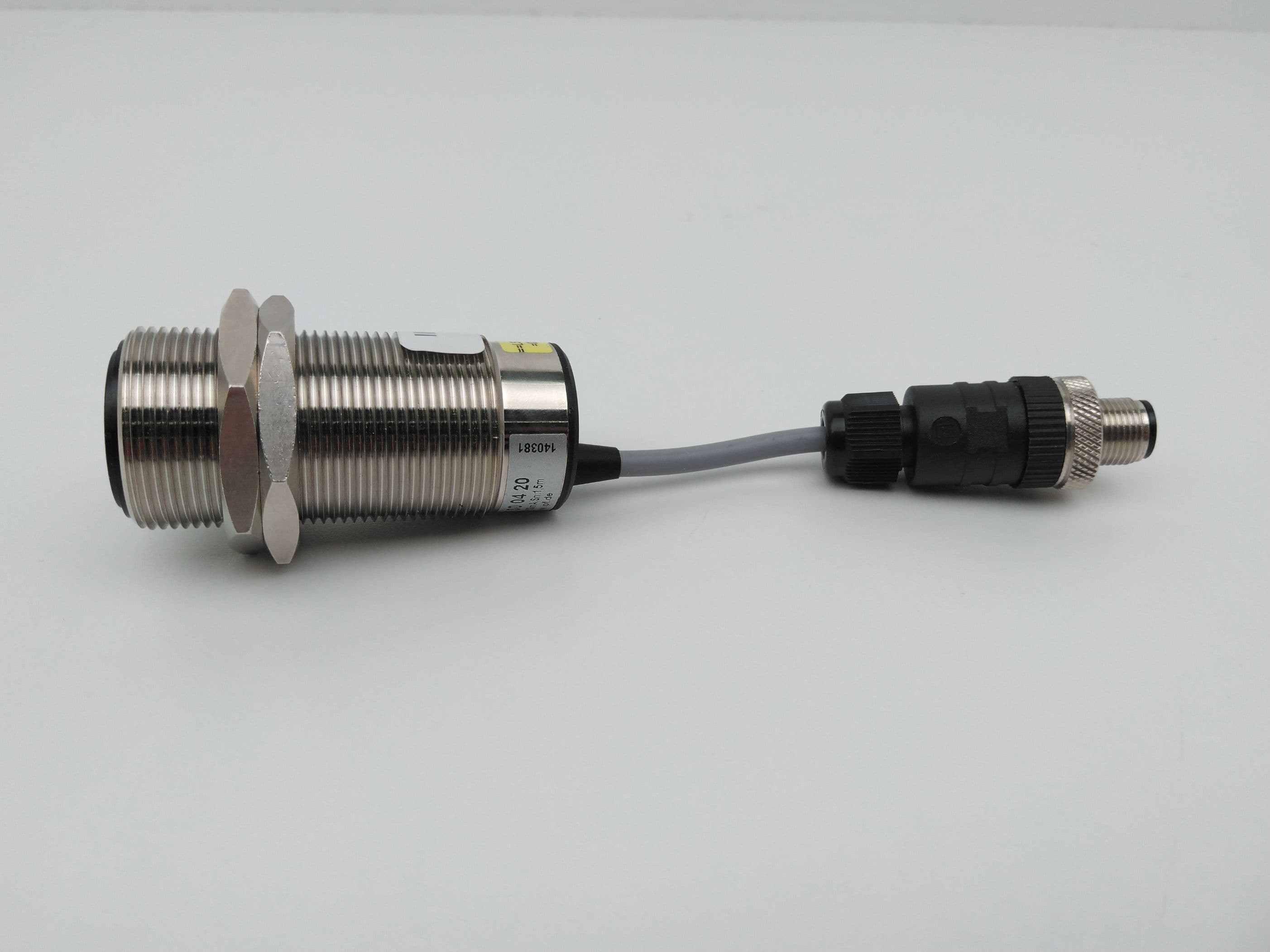 IPF Electronic OT300420 Diffuse Reflection Sensor w/ Intensity Differentiation