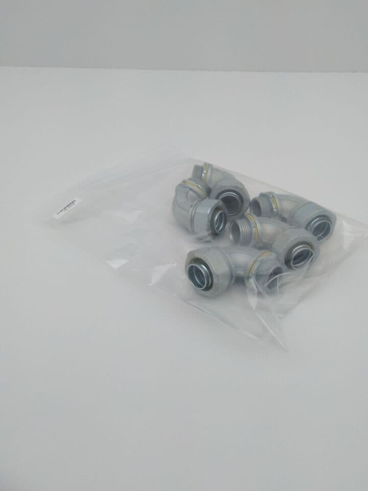 Eaton Crouse-Hinds LT10090 90Deg Liquidtight Connector, 1"