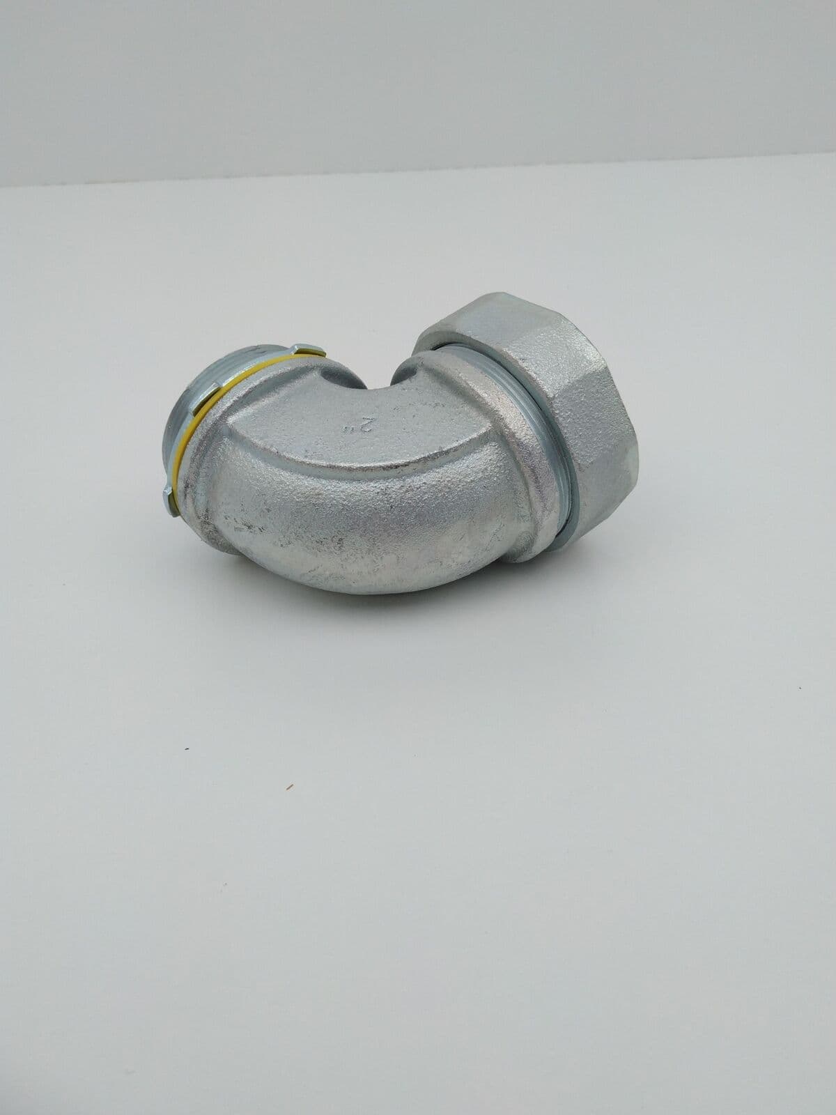 Eaton Crouse-Hinds LT20090 90 Degree Liquidtight Connector, 2"